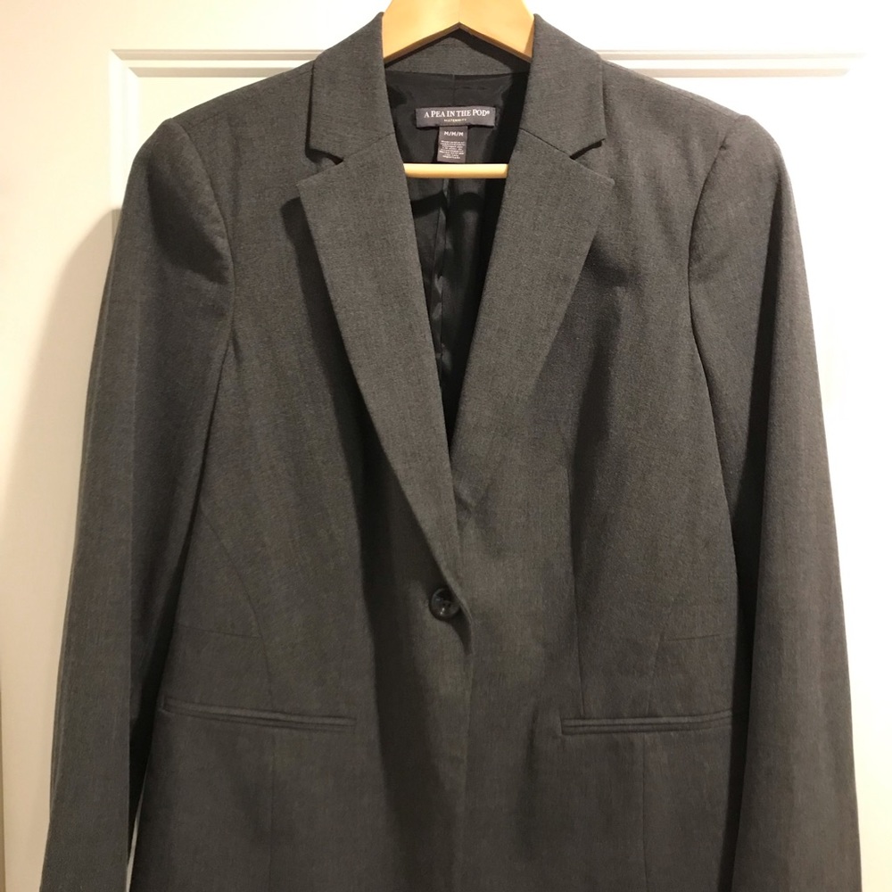 A Pea in the Pod Maternity Suit-  Blazer & Pants